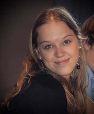 Luna zoekt een Studio in Brugge